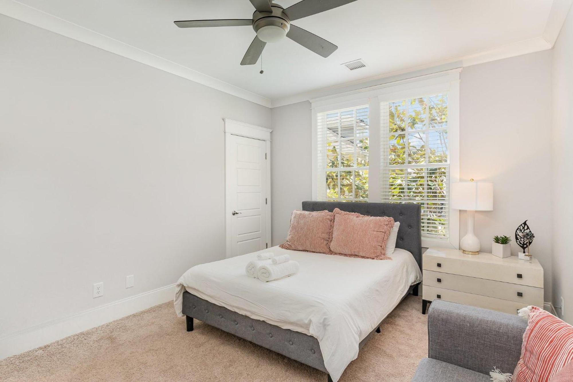 Ivory - Private Porch - Walk To Centennial Park *