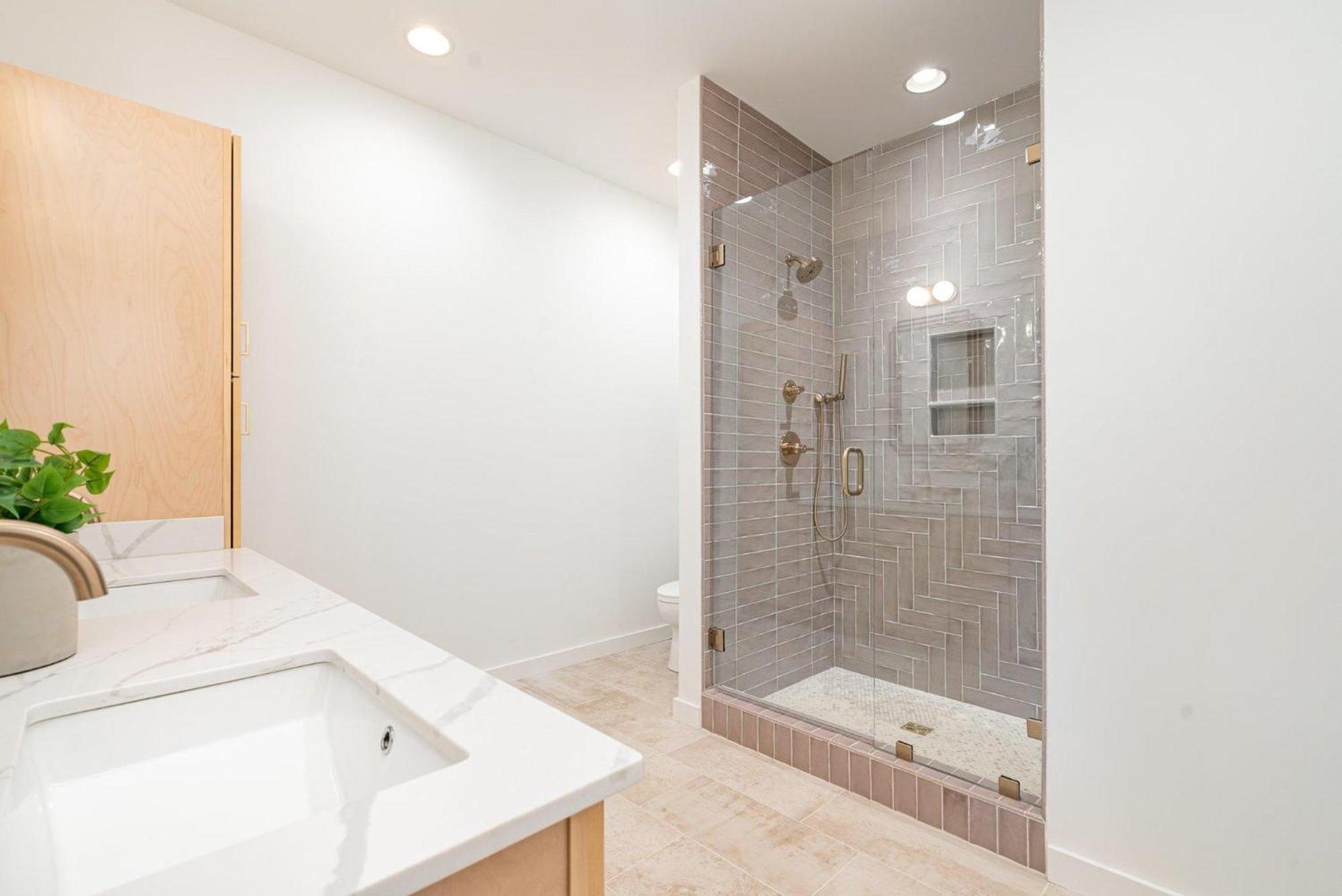 Holiday home Duet - 2 Units - Rooftop Patios - Mins To Broadway Nashville