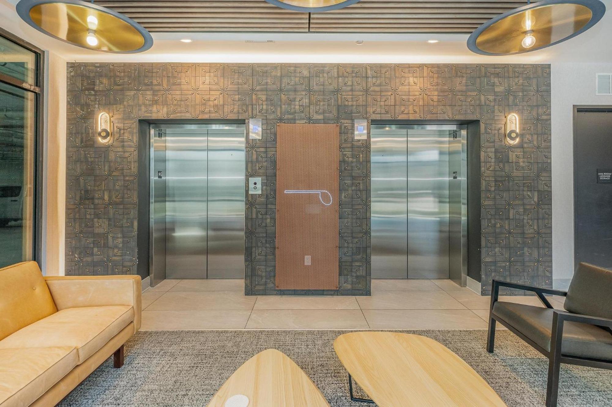 Treble Maker -rooftop Lounge - Pool - In Music Row * Nashville