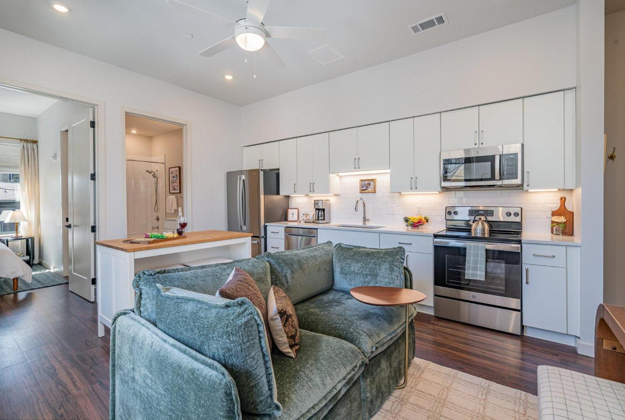 Treble Maker -rooftop Lounge - Pool - In Music Row Holiday home *