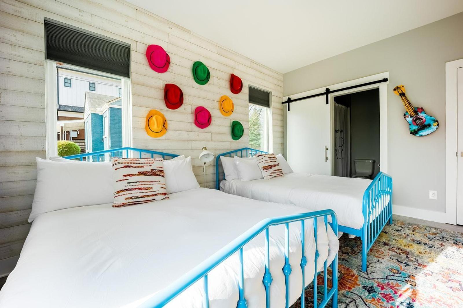 Tropics - Rooftop Deck - East Holiday home