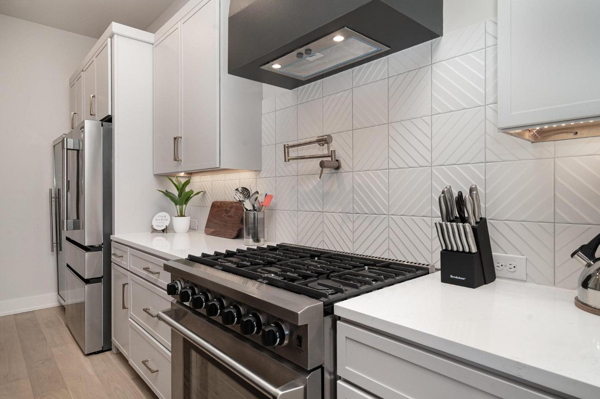 Holiday home Trinity Beats-private Rooftop Deck-east *