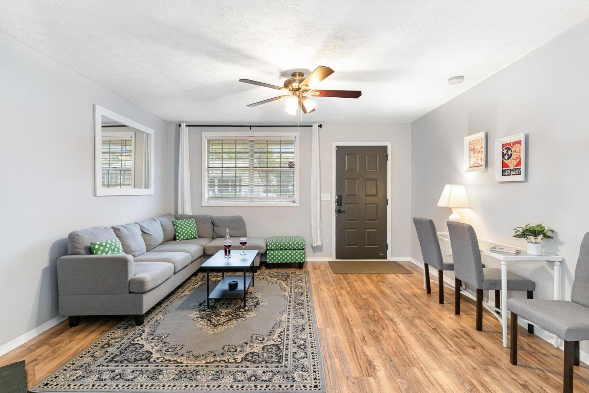 Birds Nest-sleeps 24-mins To Geodis Park * Nashville