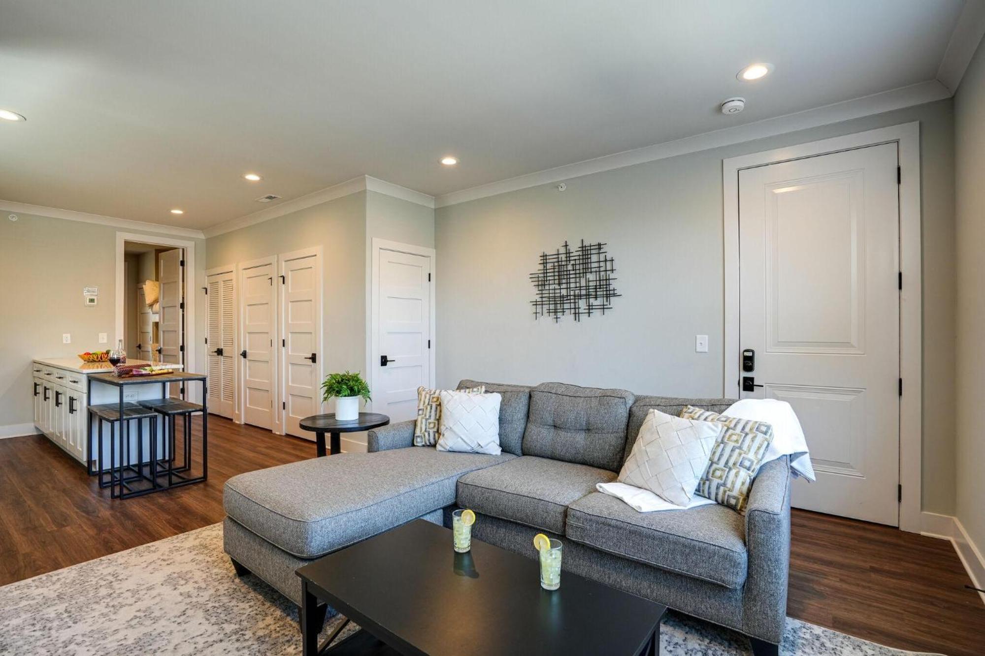 Melrose Fusion - 6 Units - Minutes To Broadway *