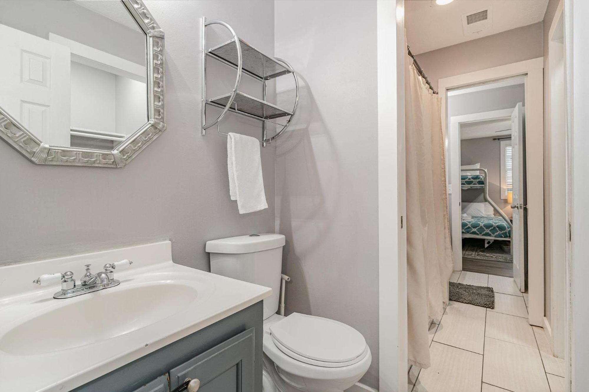 Holiday home Nighthawk-2 Bedrooms-minutes To Geodis Park Nashville
