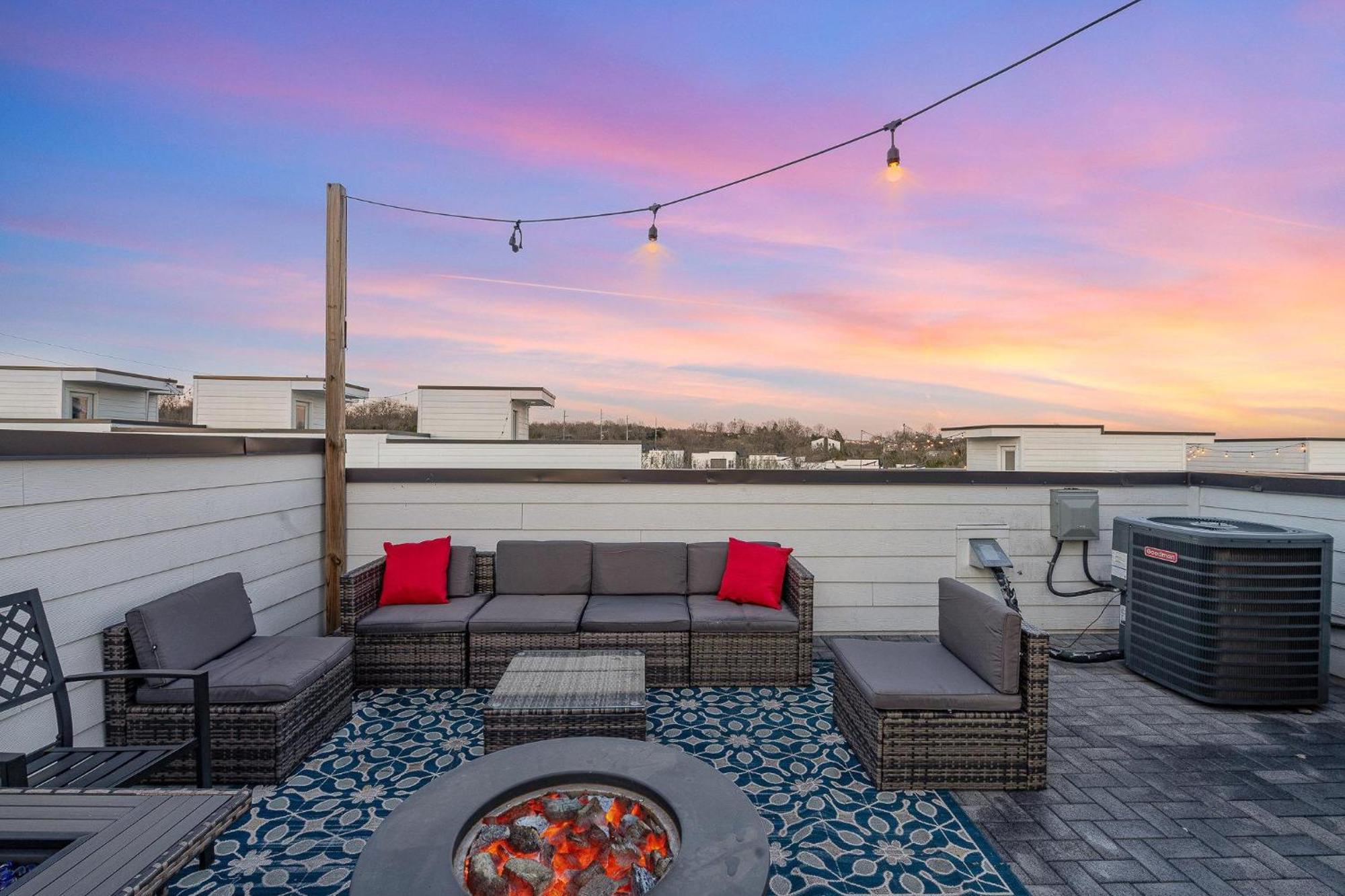Nest - Rooftop Patio - Mins To Broadway