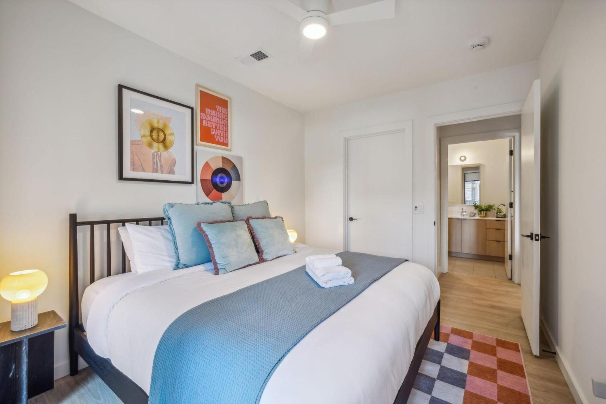 Hyve - Harmony Strum - Walk To Broadway - Pool & Gym Holiday home Nashville