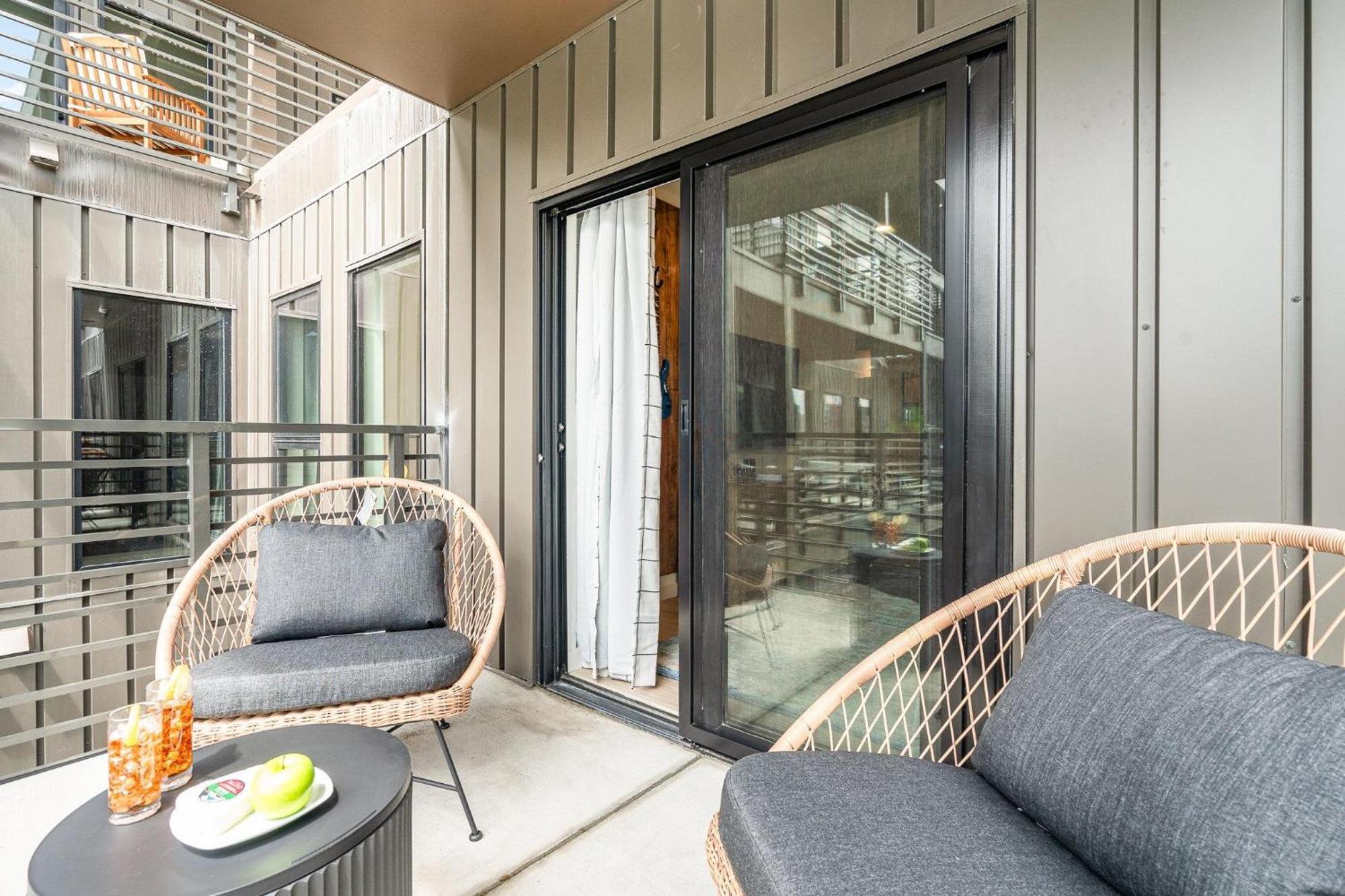 Holiday home Hyve - Harmony Strum - Walk To Broadway - Pool & Gym Nashville