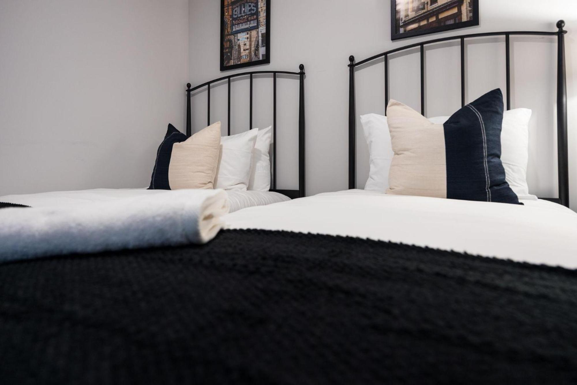 Holiday home Tesseris Muse - 3 Side-by-side Units - Odyssey Nashville