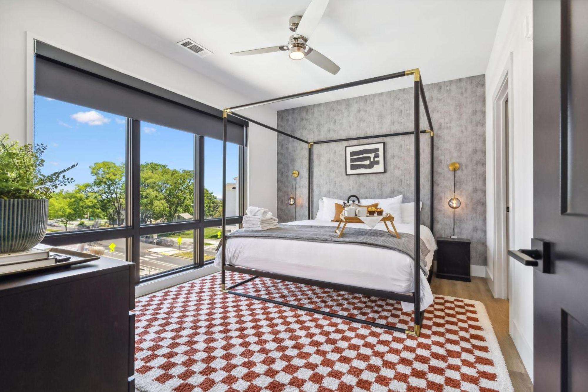 Holiday home Urban Harmony-odyssey-minutes To Broadway Nashville
