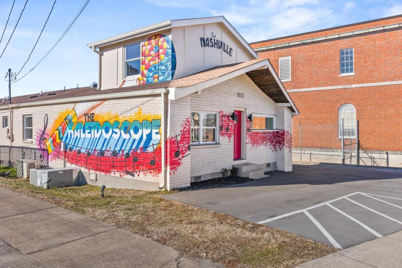 Vibrant Multi Building That Sleeps 48 With 7 Units Holiday home