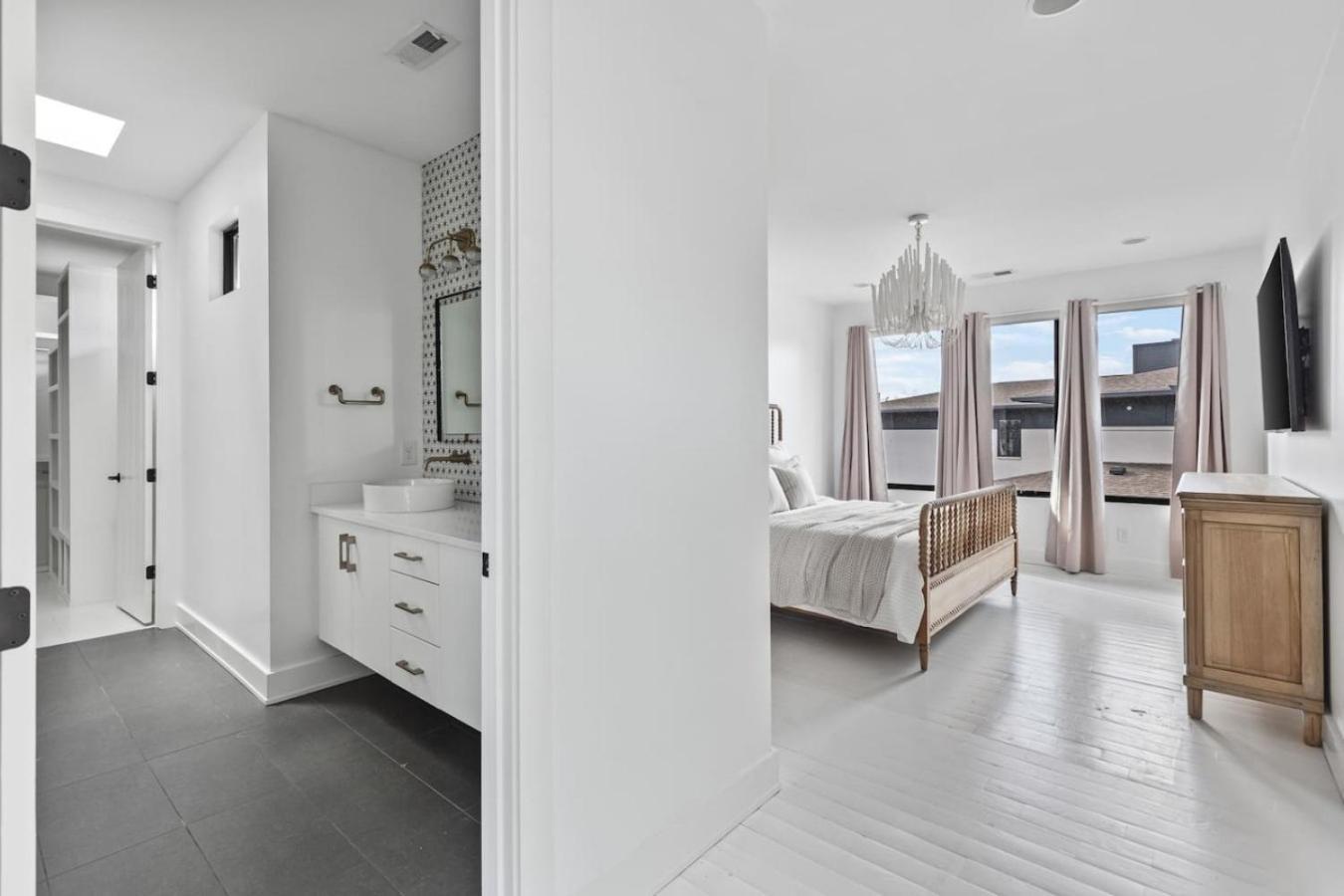 Holiday home Luxury In Hills With Garage And Walk To The Park Nashville