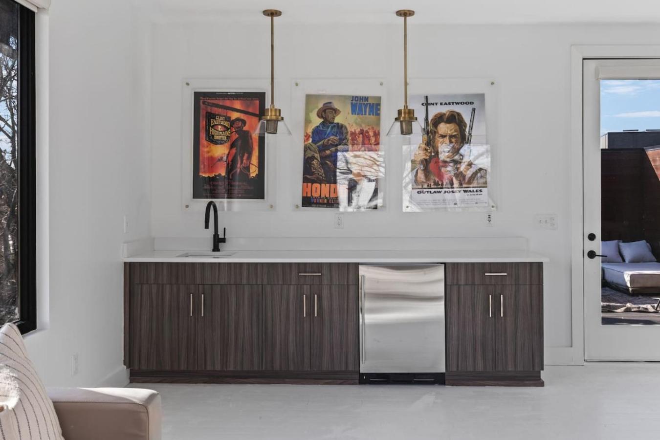 Luxury In Hills With Garage And Walk To The Park Nashville