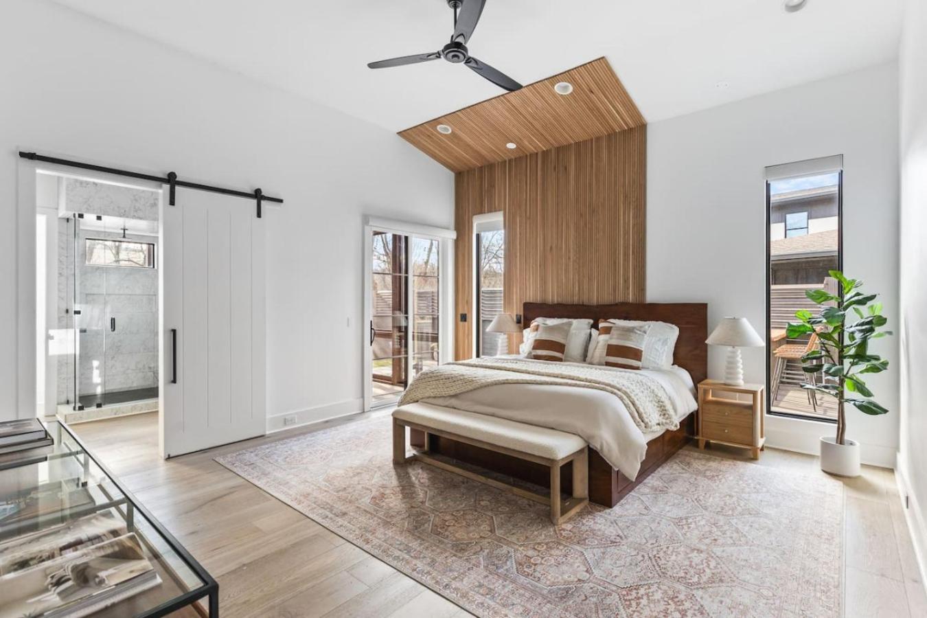 Holiday home Luxury In Hills With Garage And Walk To The Park *