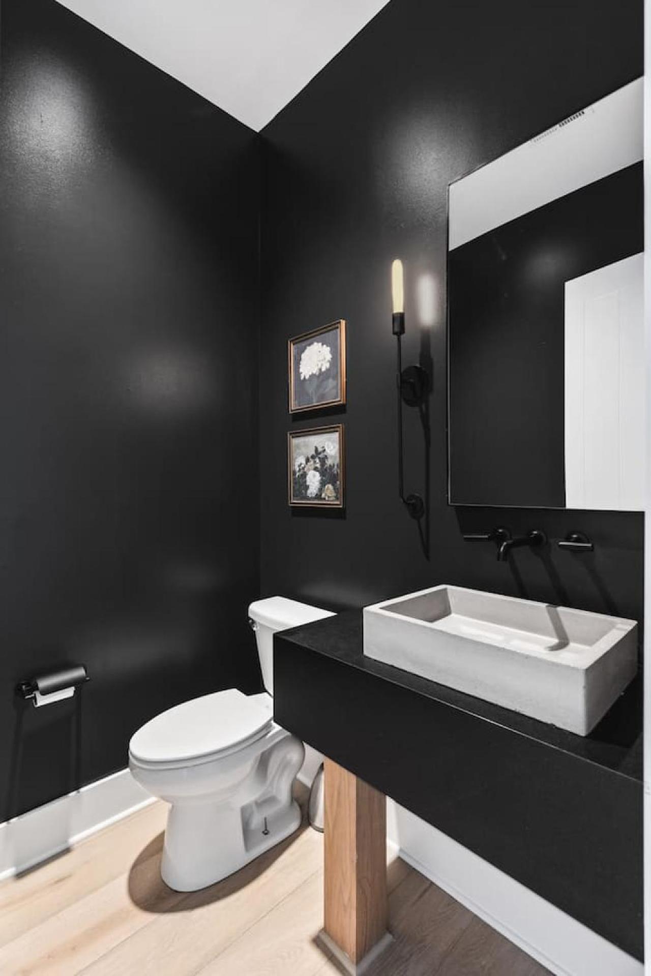 Luxury In Hills With Garage And Walk To The Park Nashville