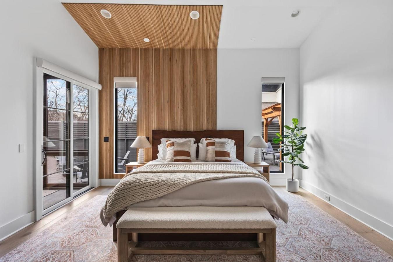 Holiday home Luxury In Hills With Garage And Walk To The Park *