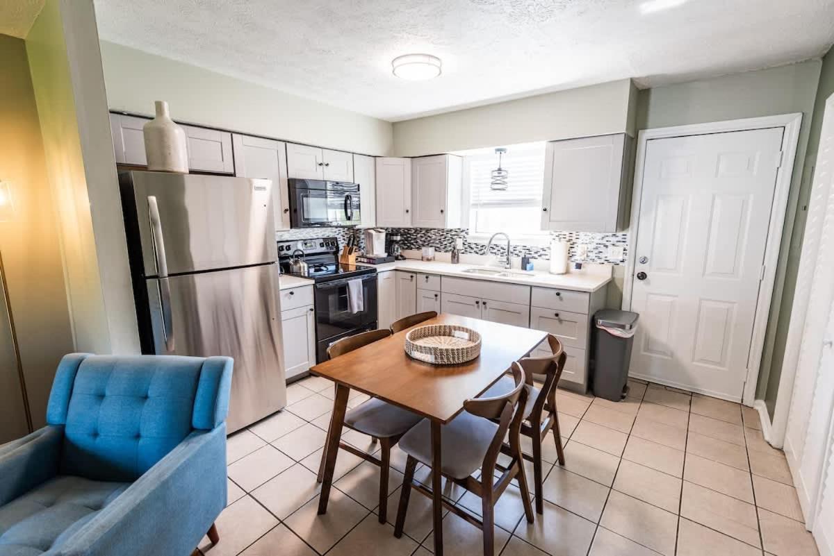 Riverside Retreat Near 5 Points *