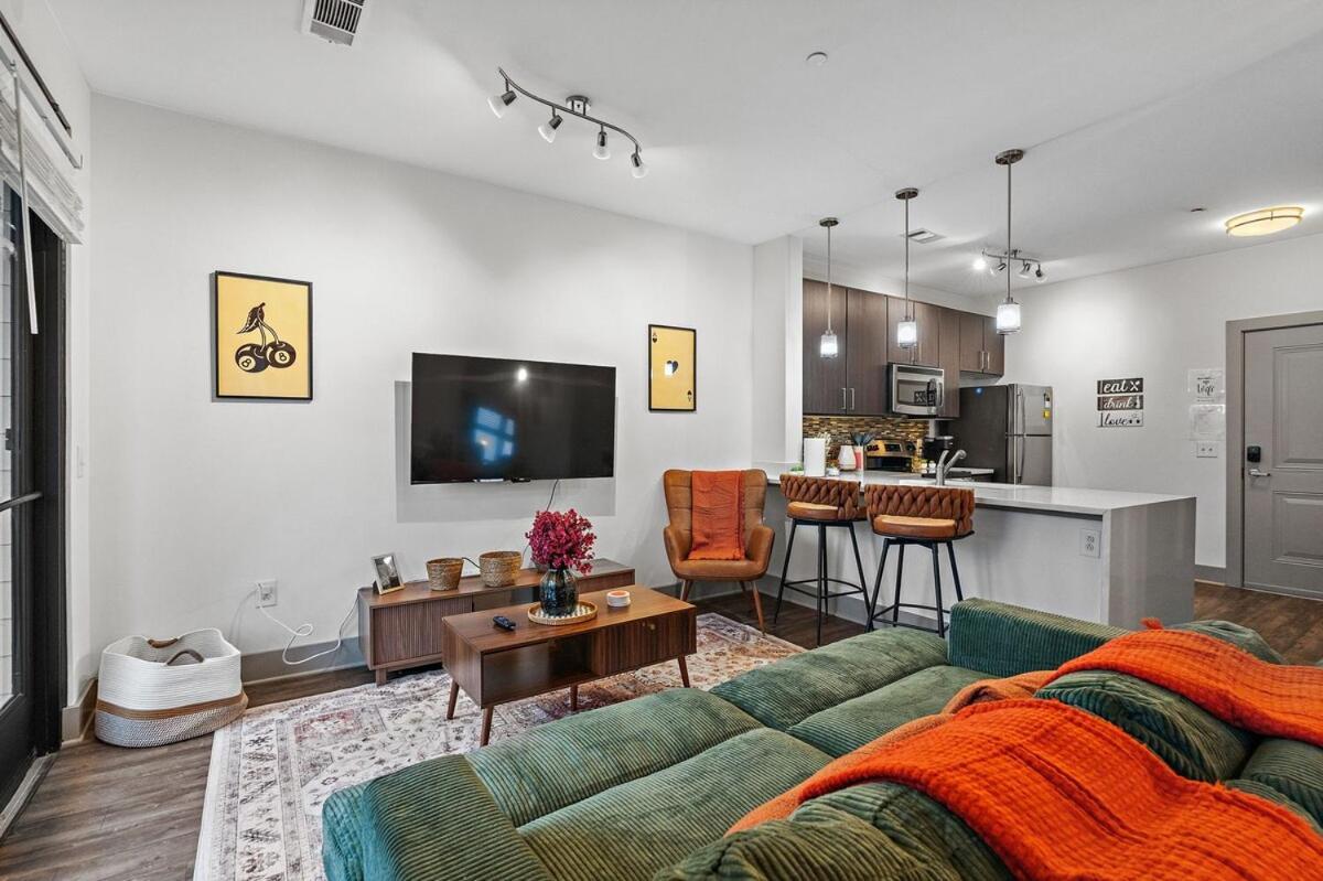 Mid-century Charm In Midtown Nashville