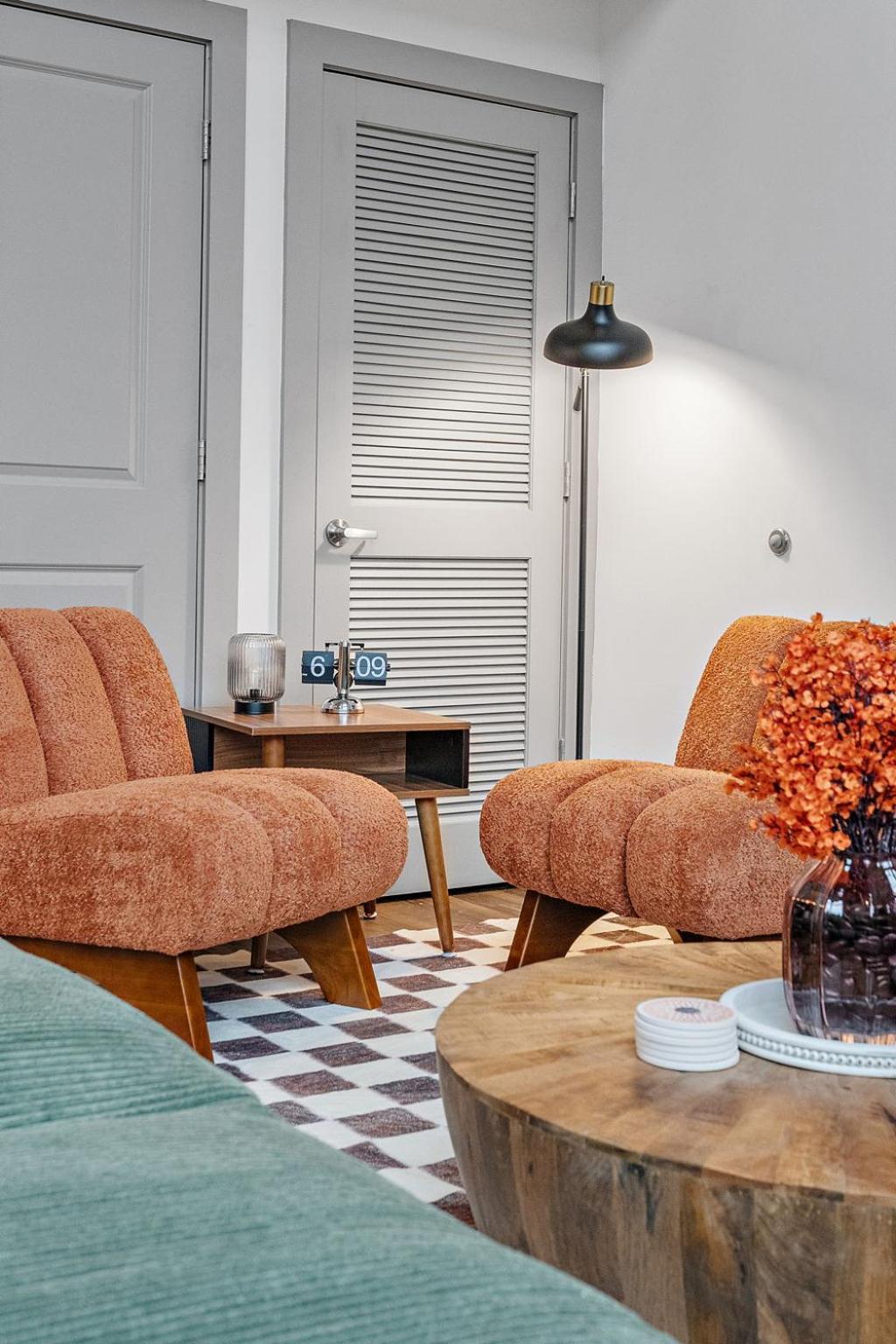 Cozy & Stylish Loft In Midtown Apartment