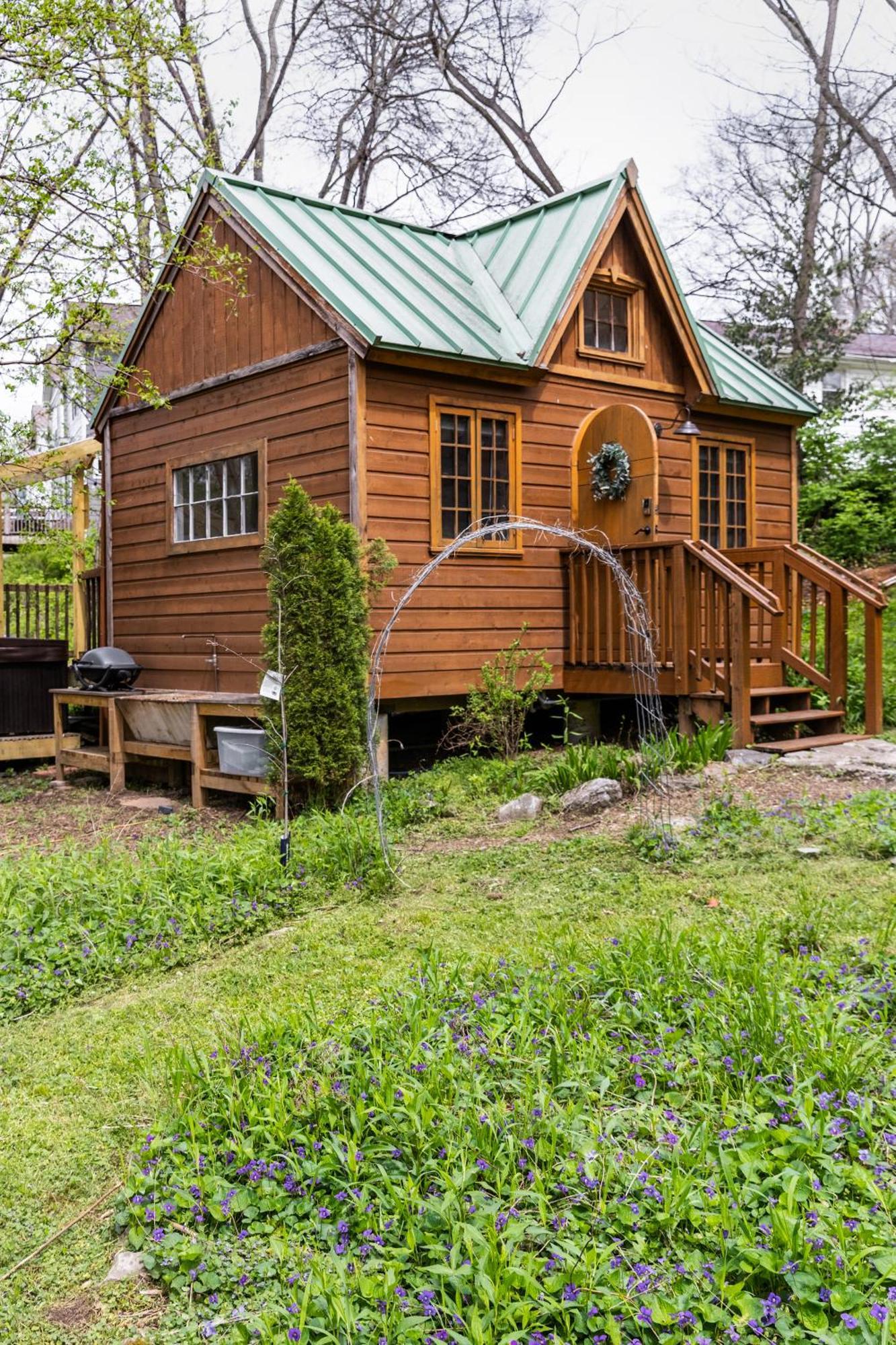 Dreamy Tiny House With Hot Tub And Garden Patio Nashville