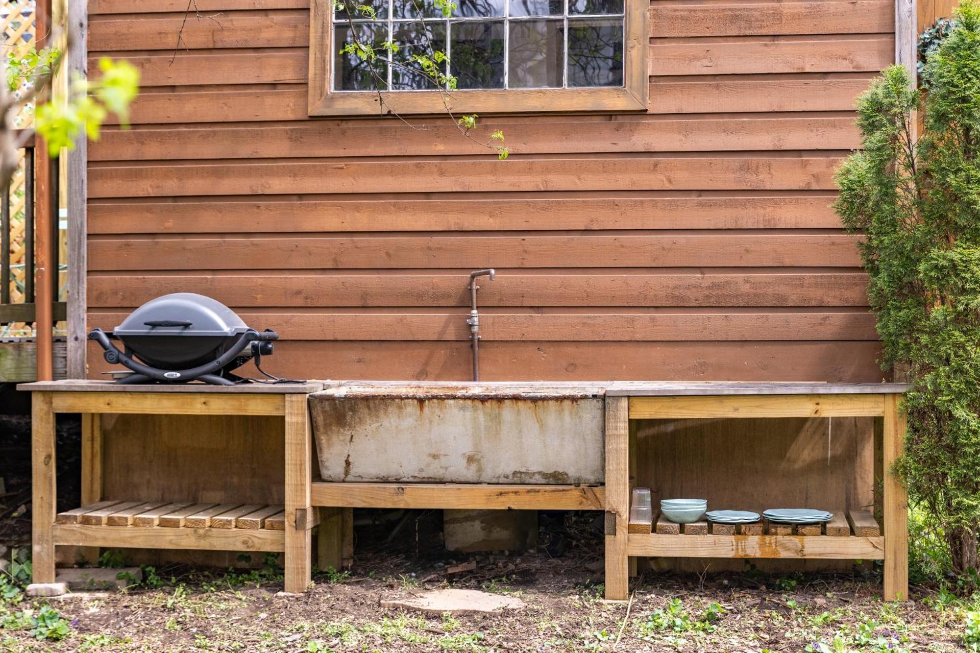 Dreamy Tiny House With Hot Tub And Garden Patio Nashville
