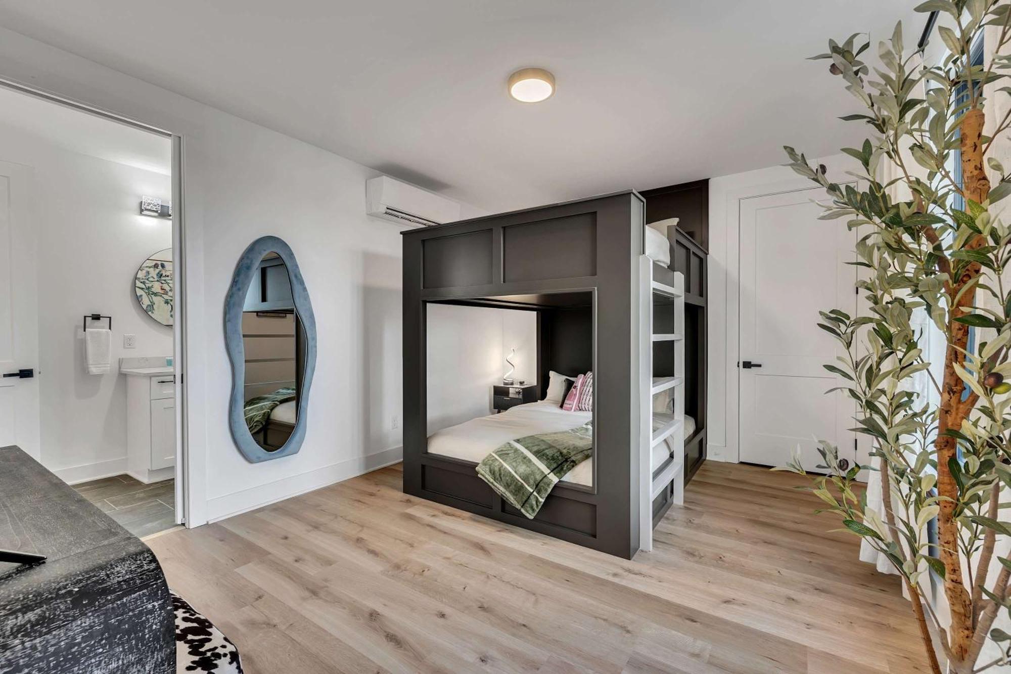 Holiday home Twin Homes Rooftop Deck Hot Tub Outdoor Kitchen Nashville