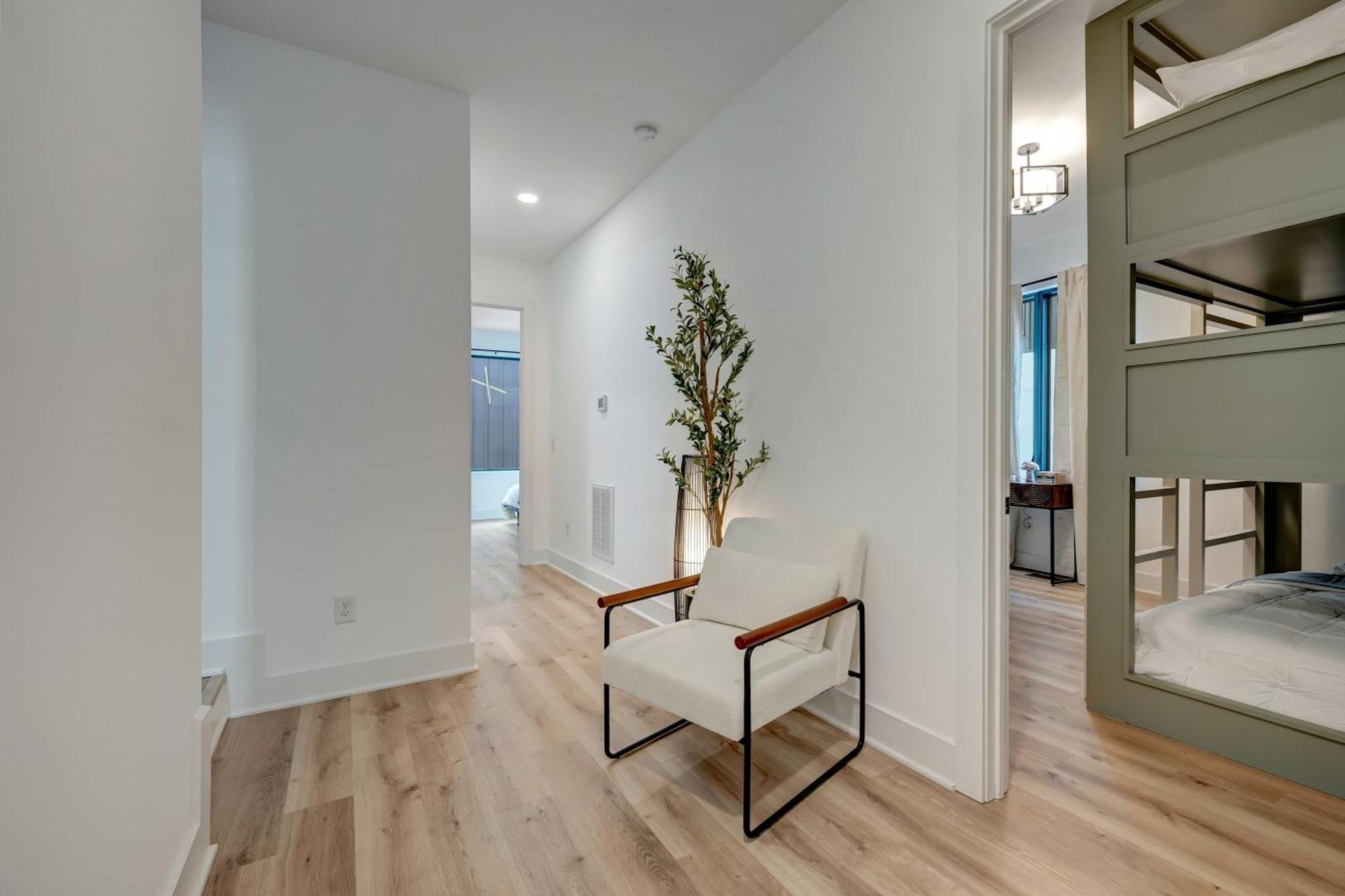 Holiday home Twin Homes Rooftop Deck Hot Tub Outdoor Kitchen