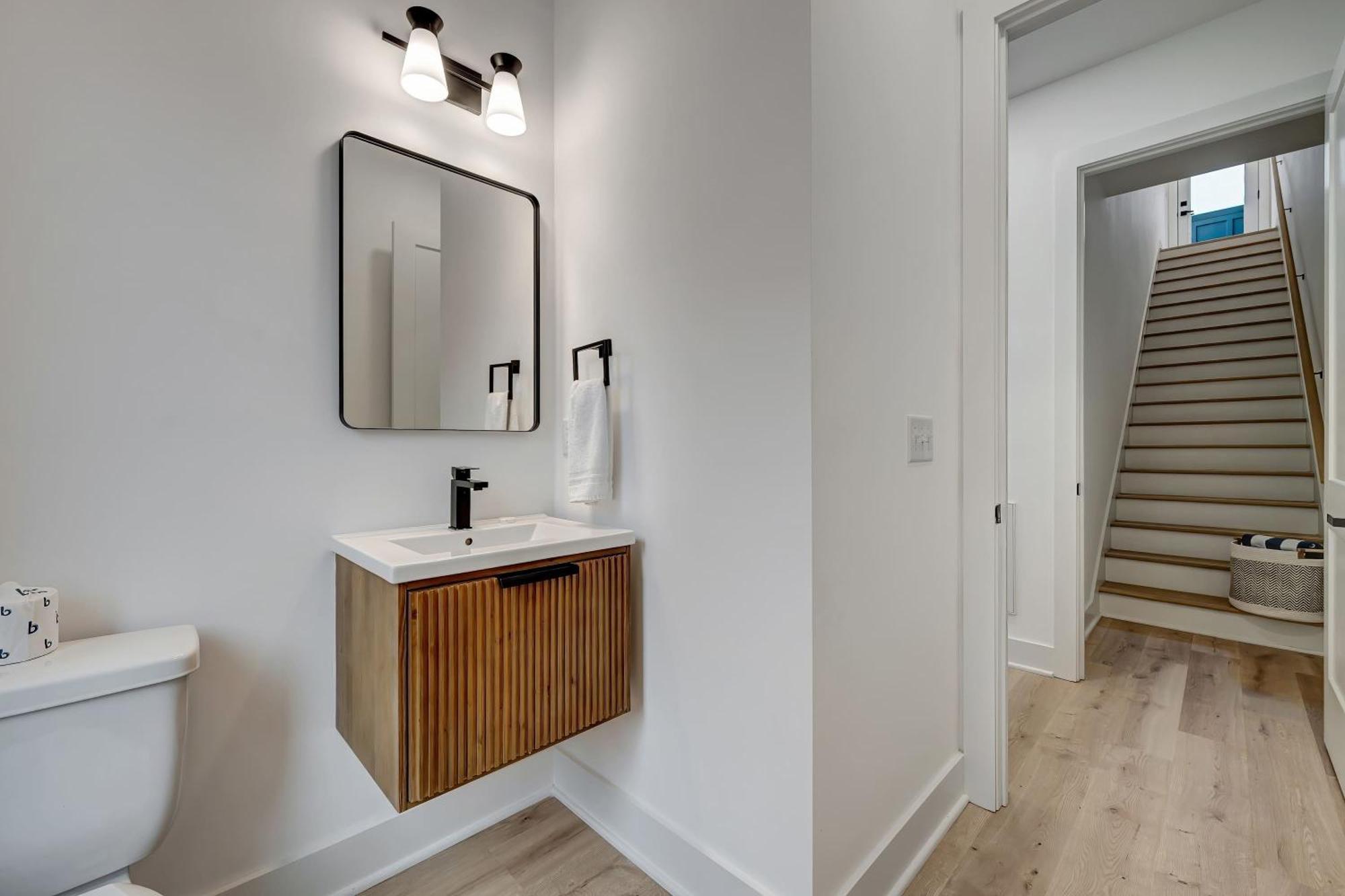 Holiday home Twin Homes Rooftop Deck Hot Tub Outdoor Kitchen *