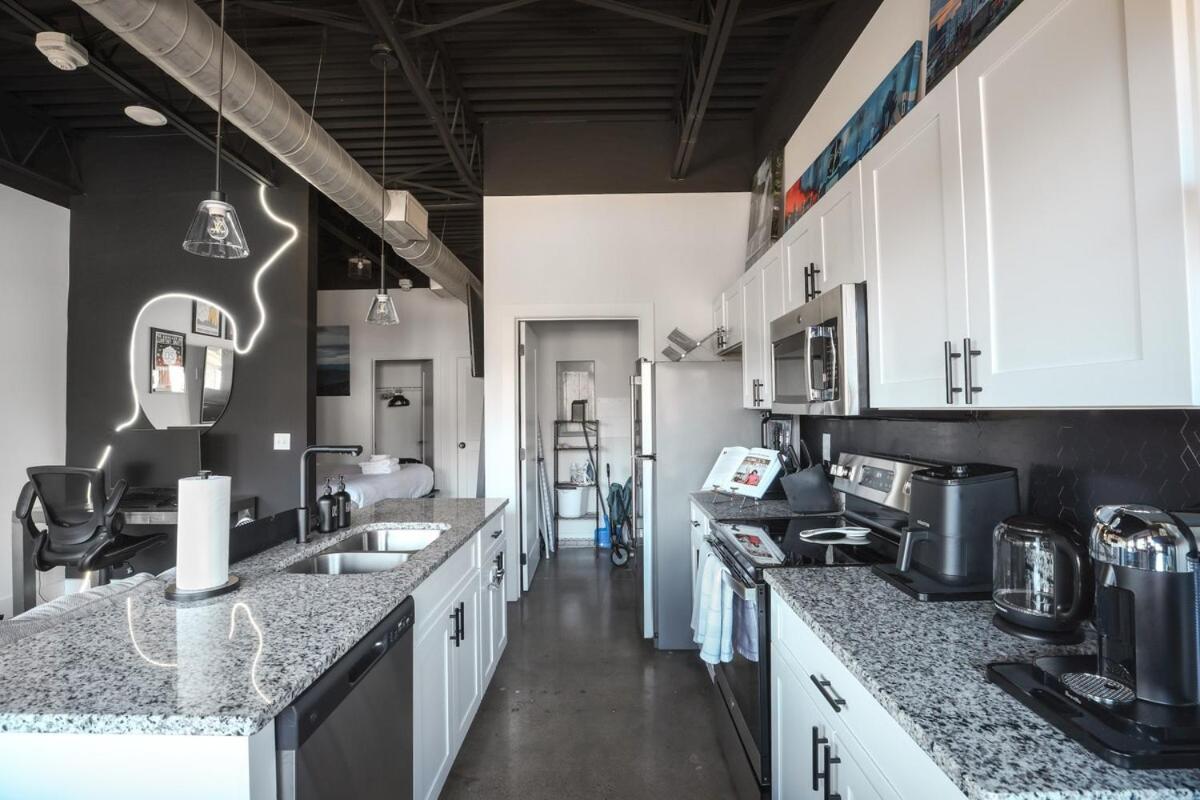 The Jubilee- New Modern X 7 Mins Dwtn Apartment Nashville