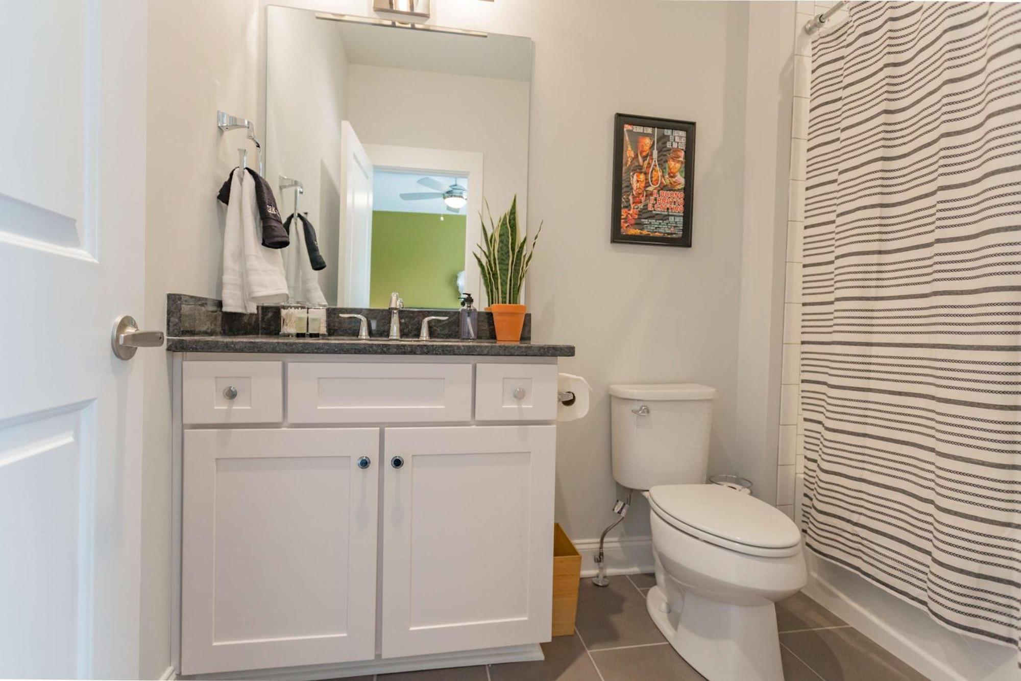 Holiday home 2 Chic Townhomes Near Geodis Sleeps 22 Nashville