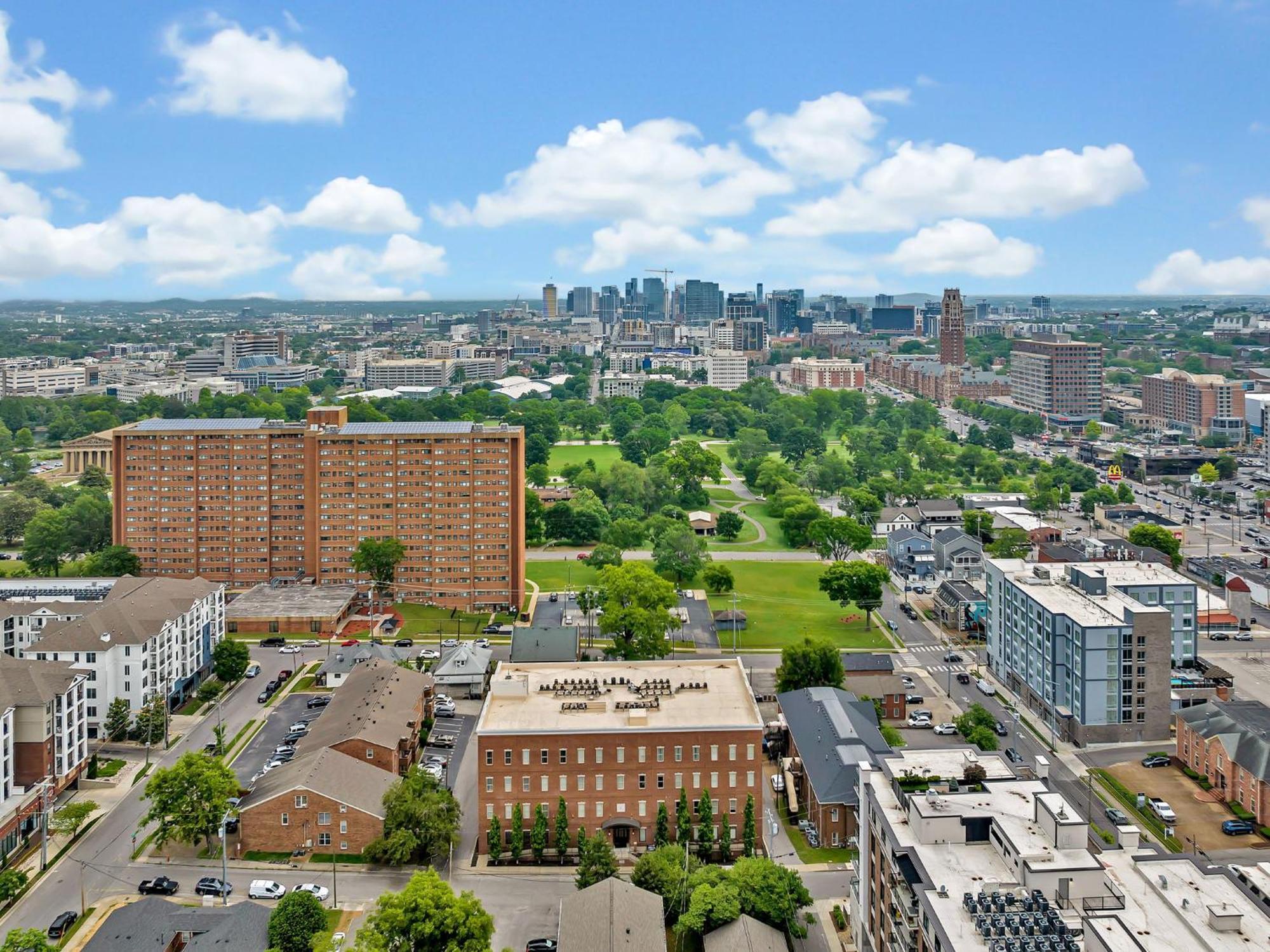 Holiday home Legends Loft Modern Near Vandy On West End Nashville