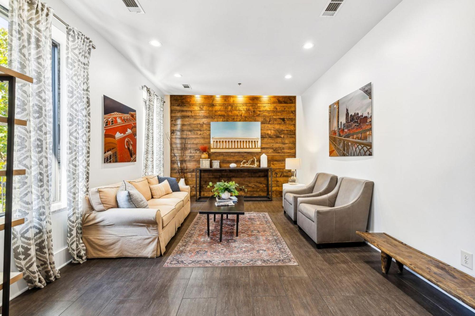 Holiday home Legends Loft Modern Near Vandy On West End