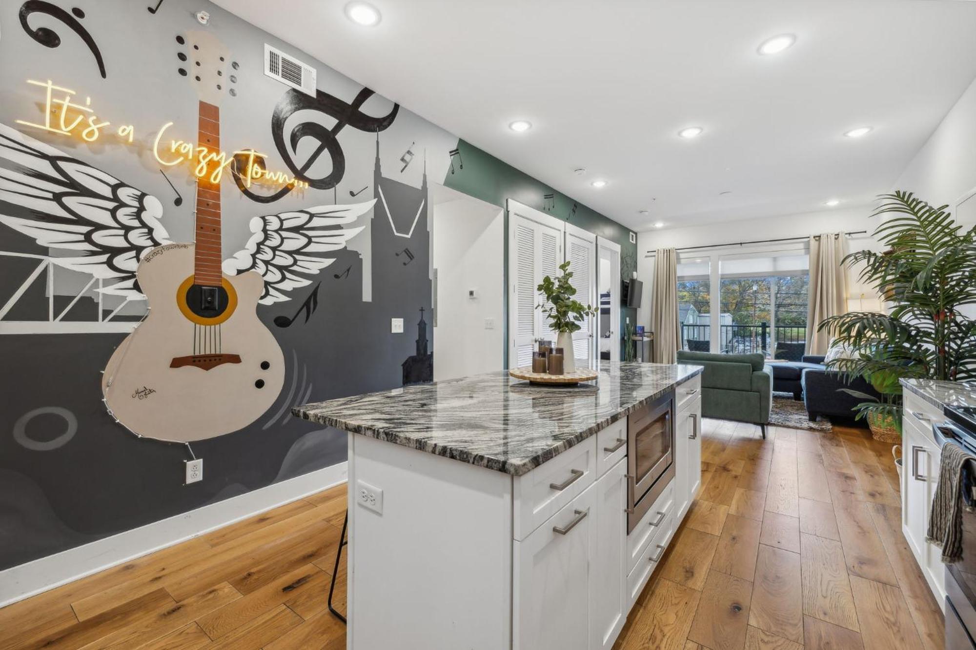 East Nash 13 Mins From Broadway Apartment