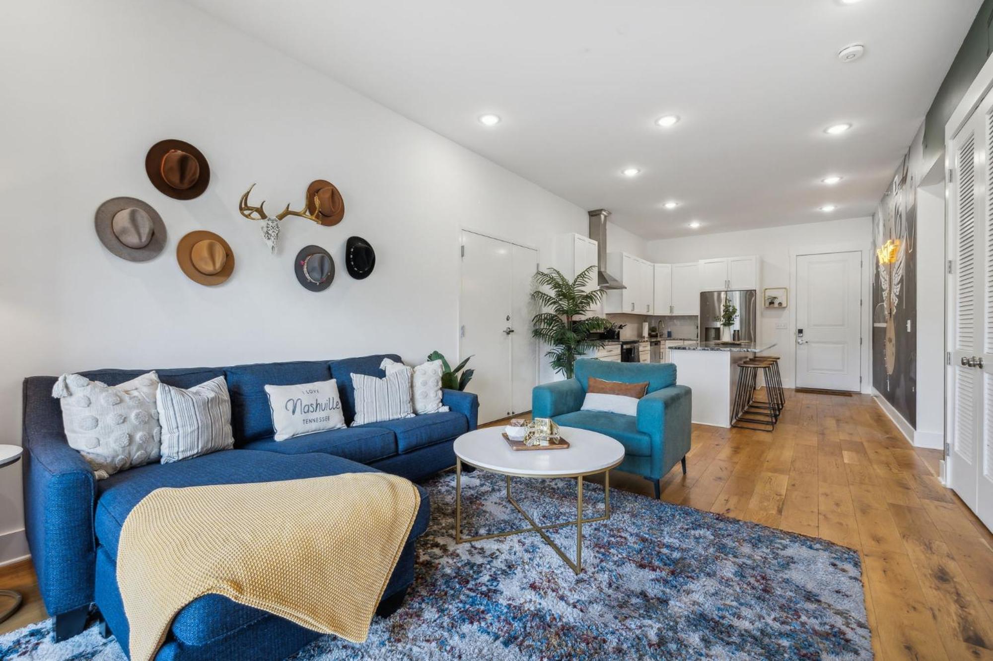 East Nash 13 Mins From Broadway Apartment *