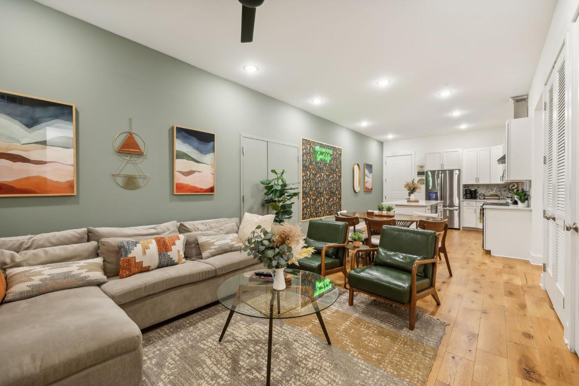 Sage Haven Boho With Rooftop Holiday home *