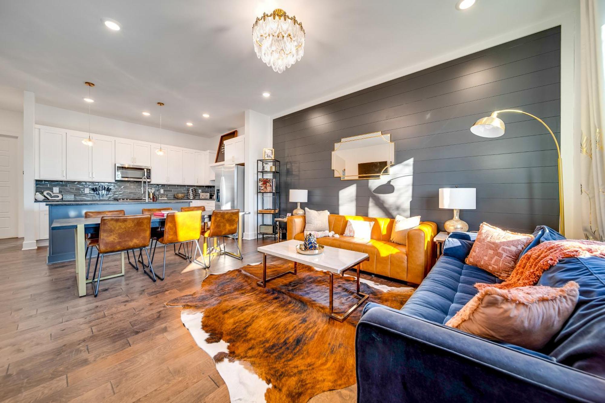 615 Vibe East Getaway 3 Miles To Downtown Holiday home