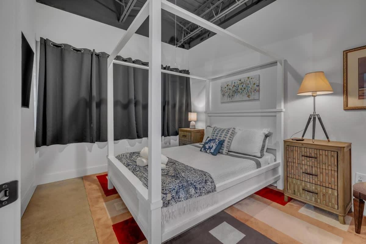 Chic New Near Dt Holiday home Nashville