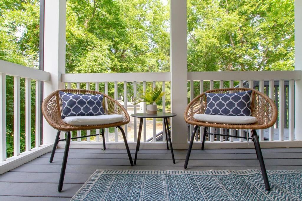 Nashoasis 10 Min To Dt, Gameroom, Huge Yard Nashville