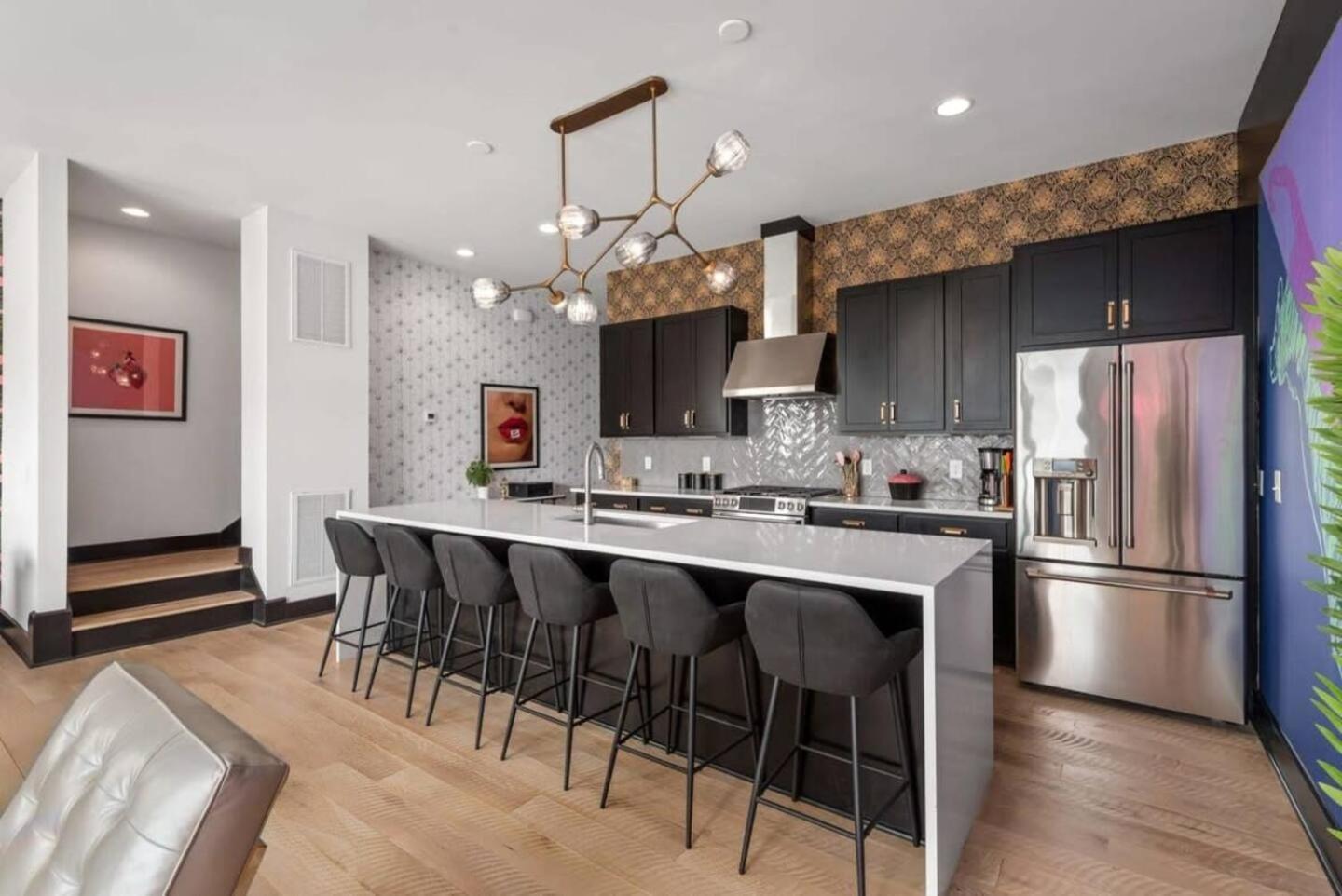 5 Star Stay! Rooftop Hot Tub Walk To Gulch *