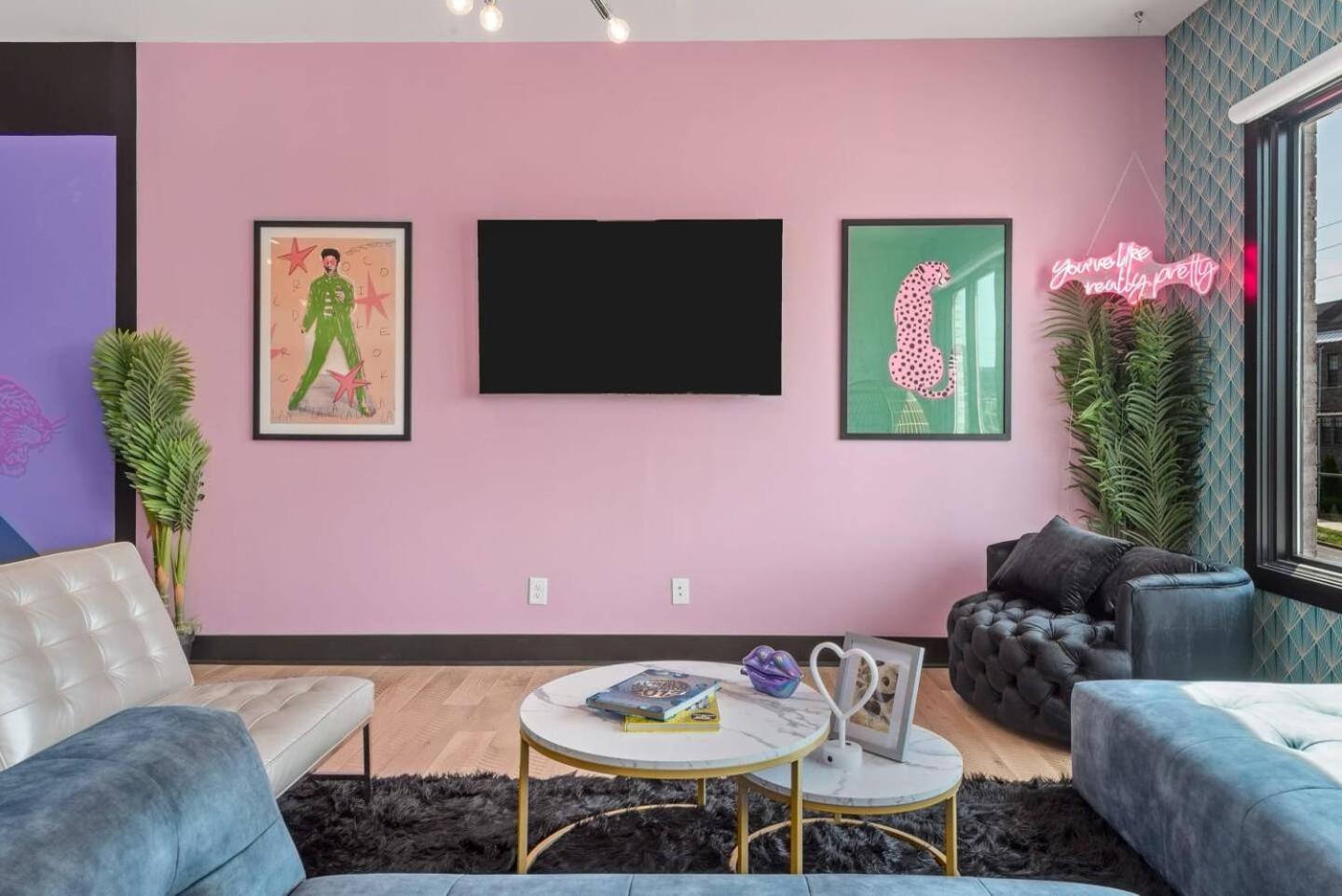 5 Star Stay! Rooftop Hot Tub Walk To Gulch Holiday home