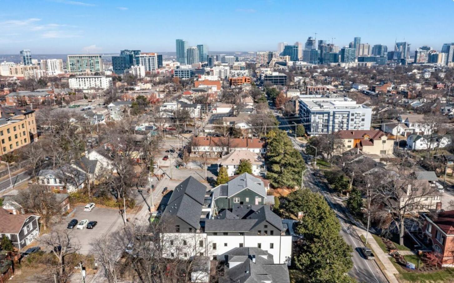 Holiday home Giddy Up On Music Row - Rooftop Hot Tub Retreat *