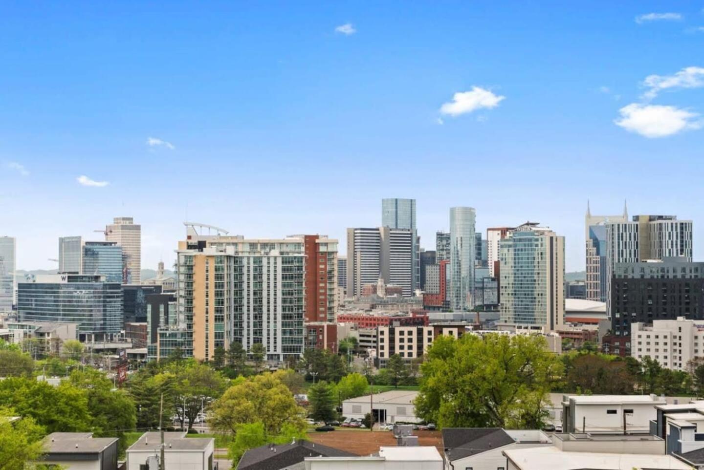 Spacious Gulch W Rooftop & Incredible Views!
