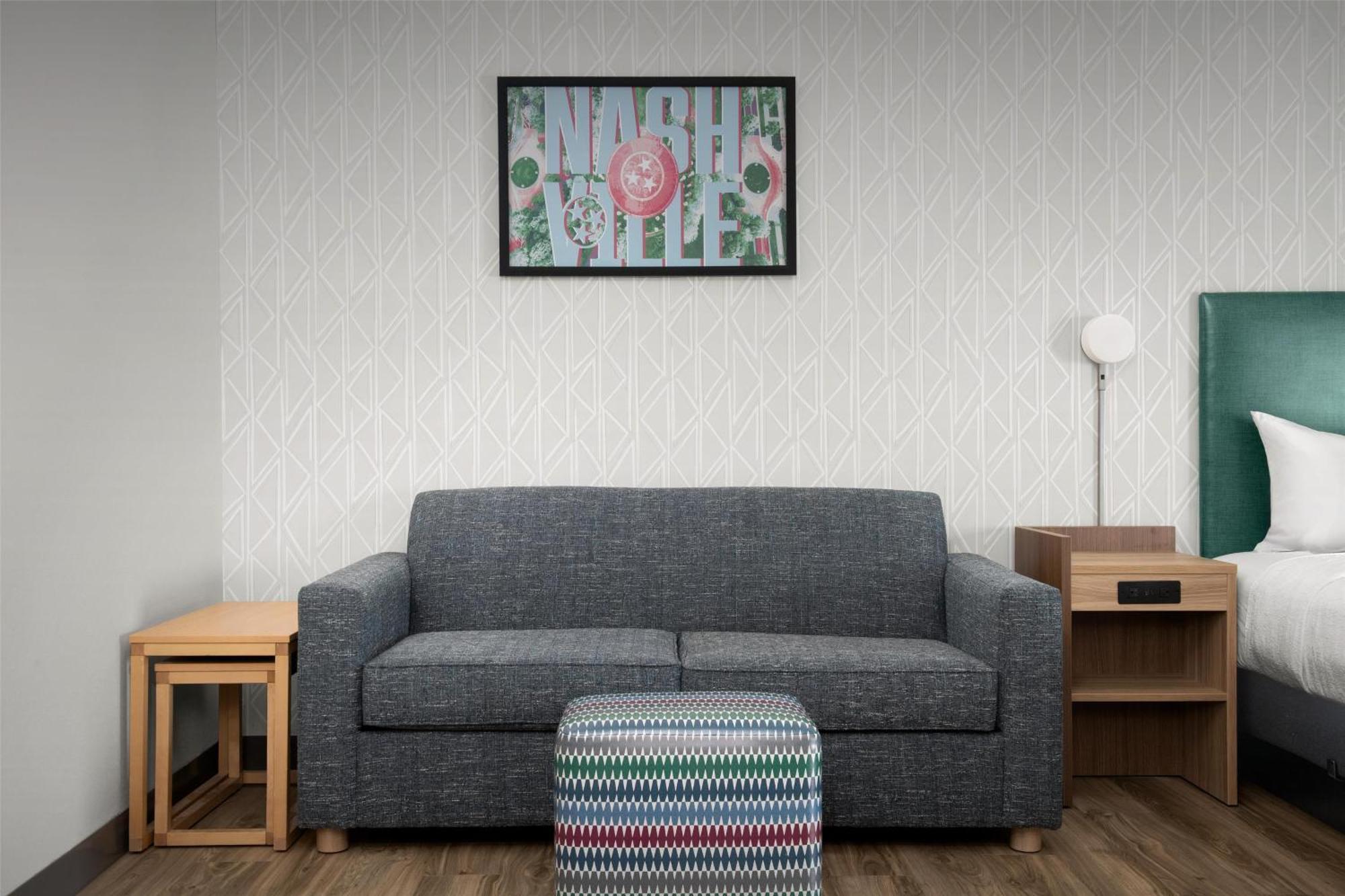 Home2 Airport Hotel 3*