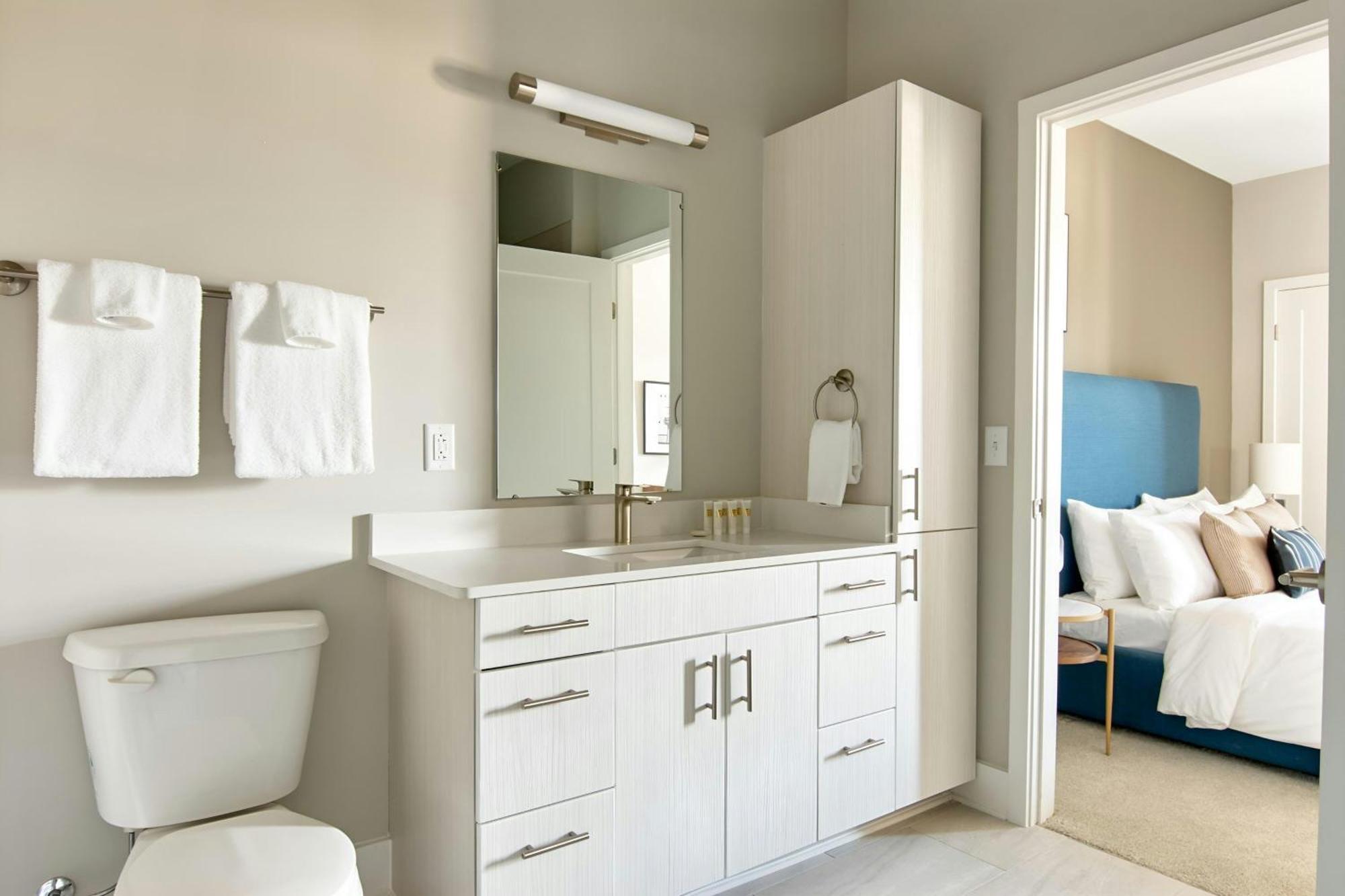 Sonder Belcourt Hillsboro Village 4*