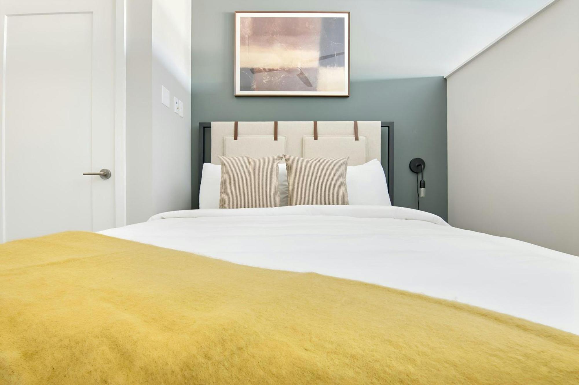 Sonder Belcourt Hillsboro Village Aparthotel