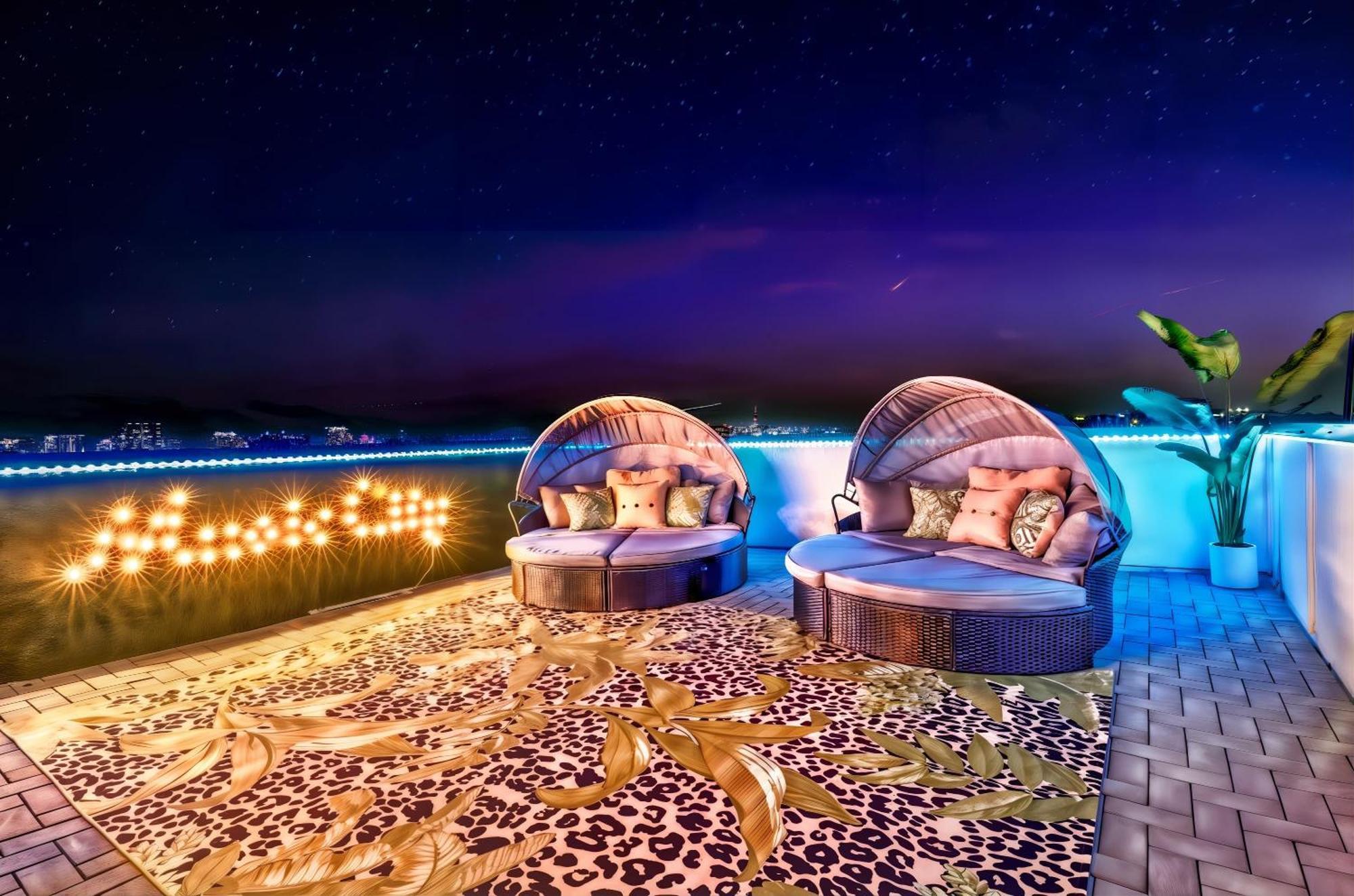 Holiday home Rooftop Deck Game Views In