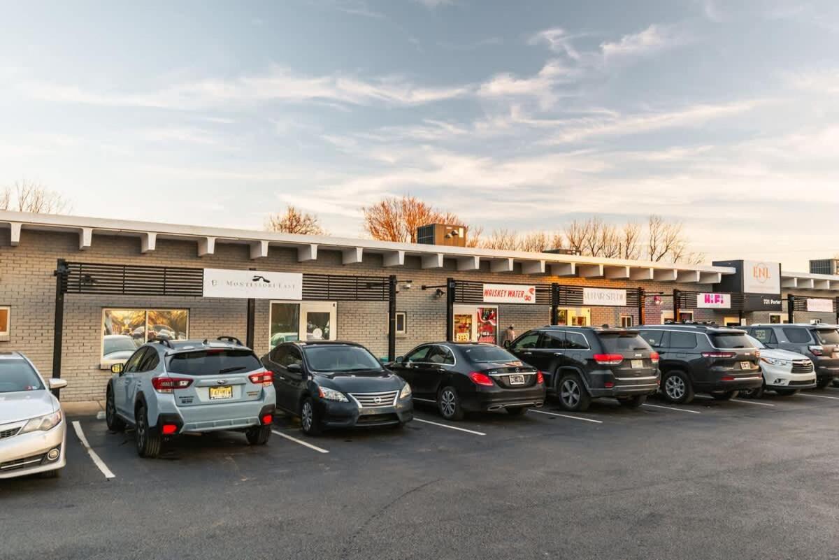 East Getaway - Walk To Parks Golf & Music Spots Holiday home Nashville