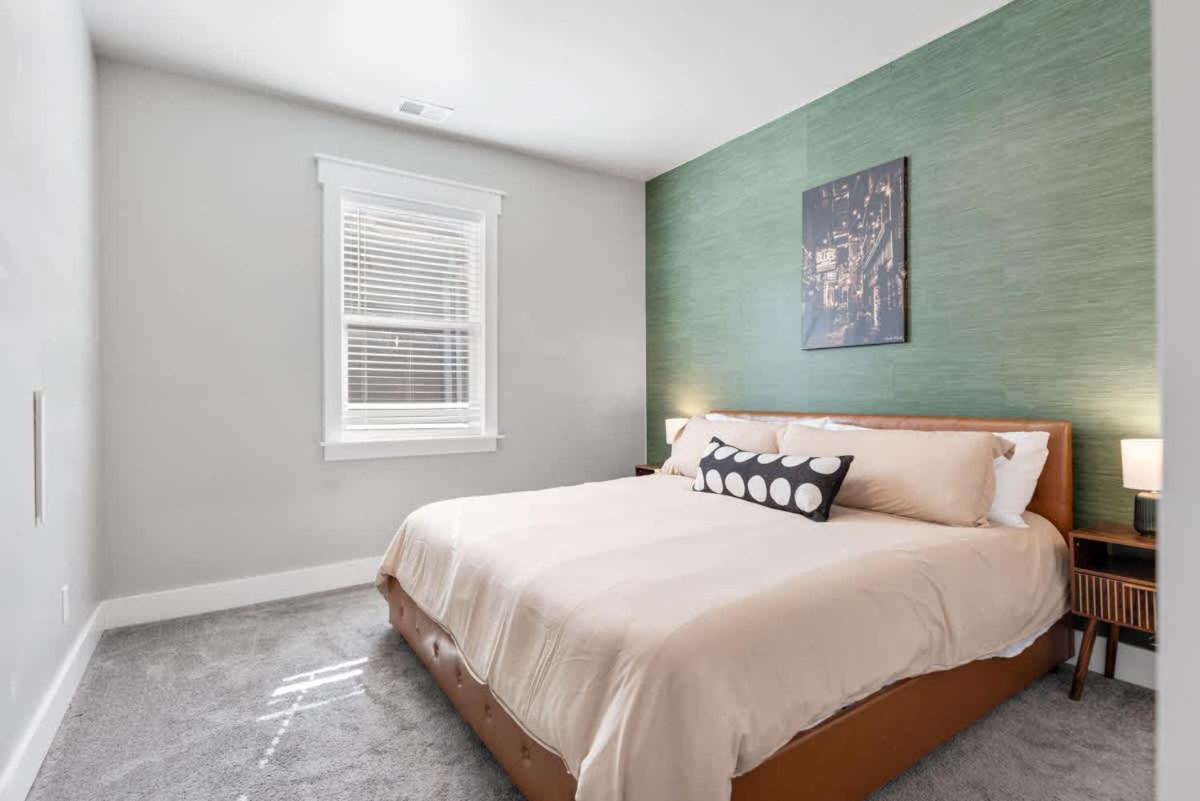 Lucky Bachelor 5 Min To Broadway With Hot Tub Holiday home *