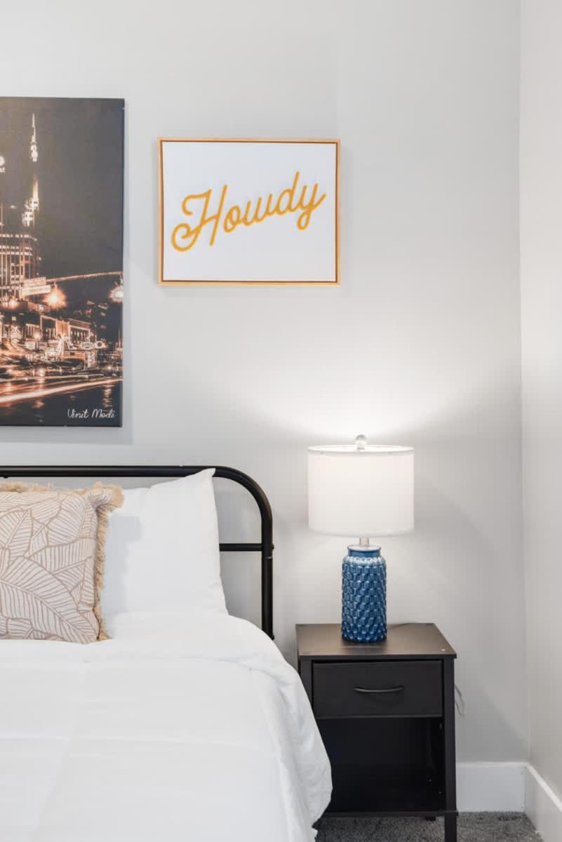 Holiday home Lucky Bachelor 5 Min To Broadway With Hot Tub