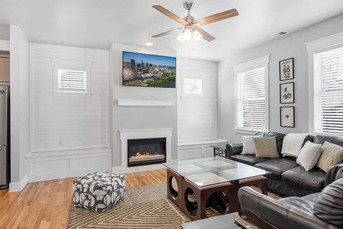 Lucky Bachelor 5 Min To Broadway With Hot Tub Holiday home *